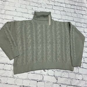 Women’s Cable Knit Turtleneck Sweater - Gray